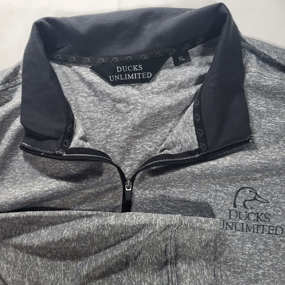 Ducks Unlimited Men's XL Gray Lightweight 1/4 Zip Long Sleeve Pullover